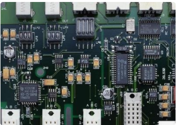 PCB電鍍表面：電鍍水、濺射、蒸鍍